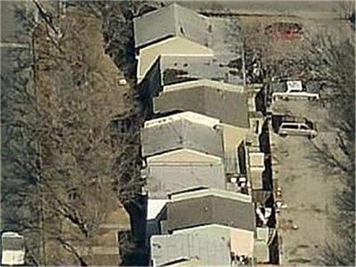 2nd image of 934 N Riverside Dr