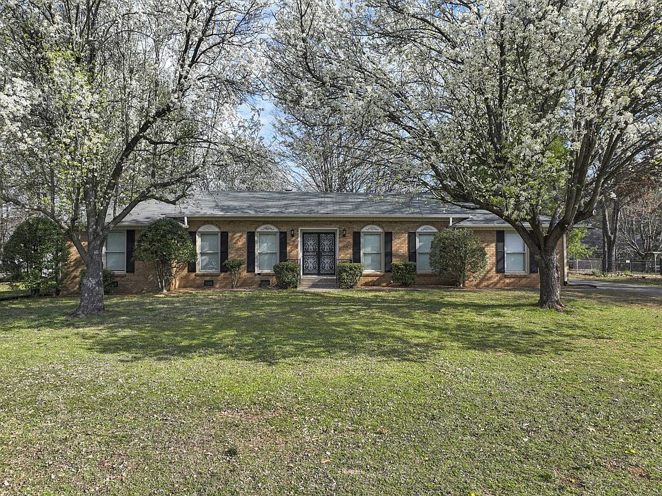 1st image of 1810 Haynes Dr