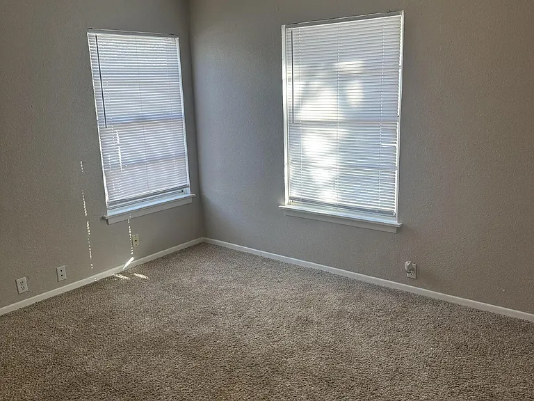 4603 Newcome Dr — Photo 6