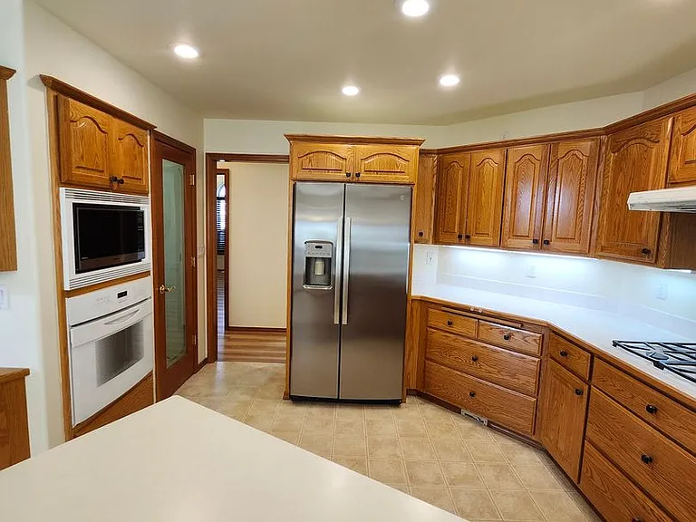 106 Prestwick Ln — Photo 31