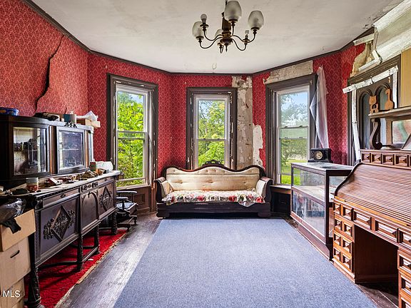 15th image of this home