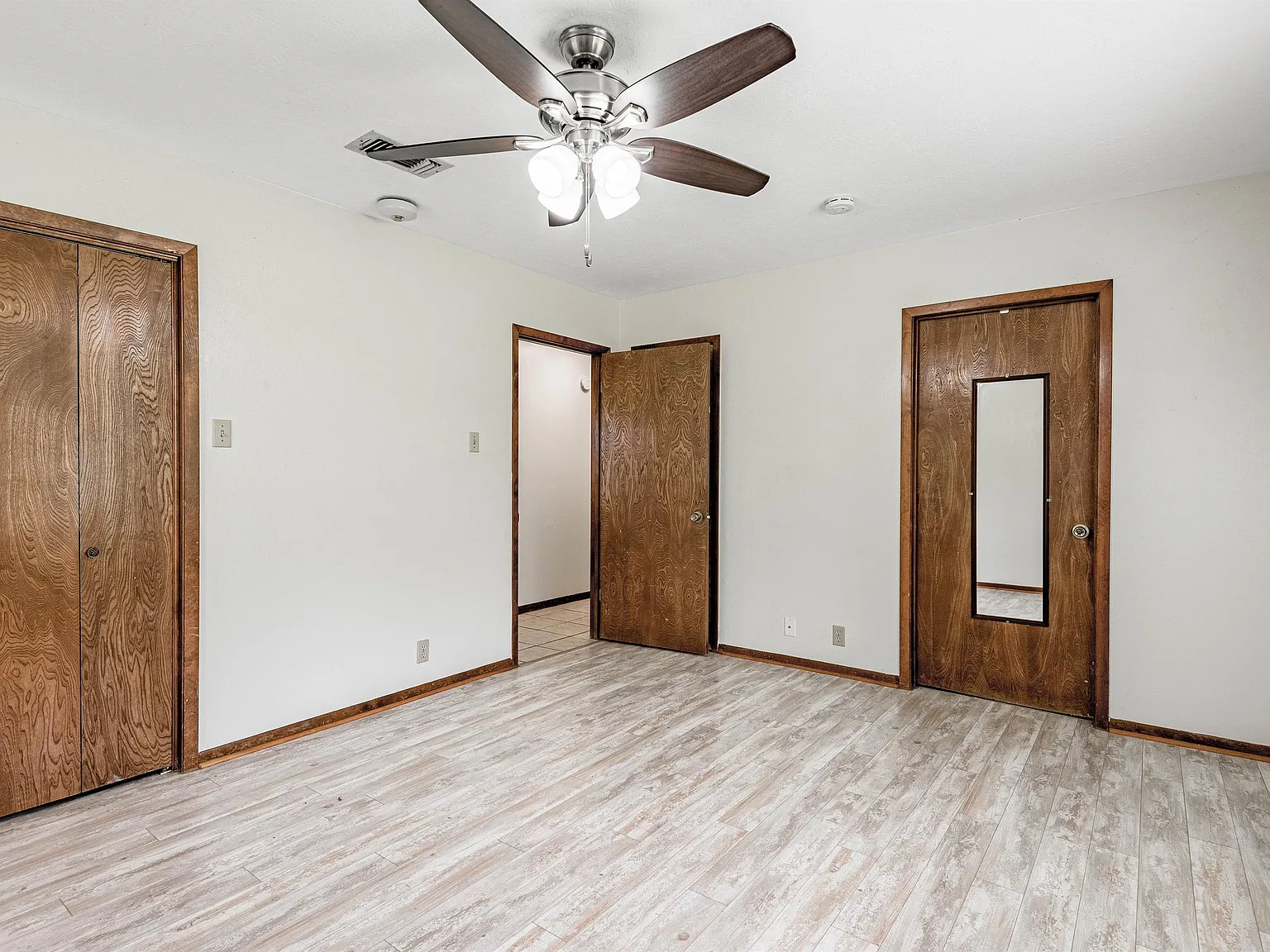 4640 FM 1374 - A — Photo 2