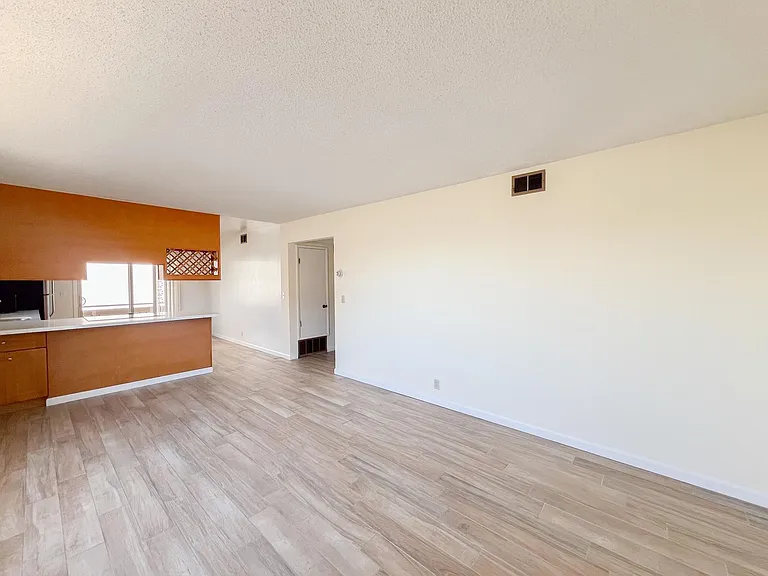 1444 Walnut St. — Photo 9