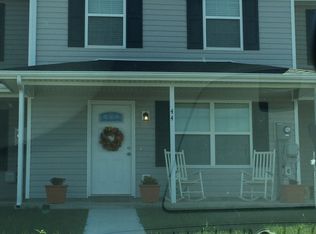 44 Defy Ln, Inwood, WV 25428