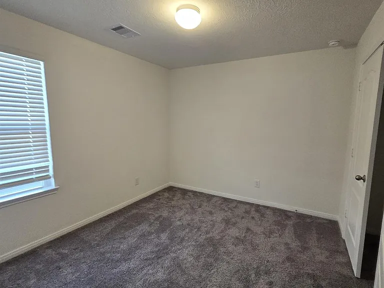25223 Sierra Manor Ct — Photo 19