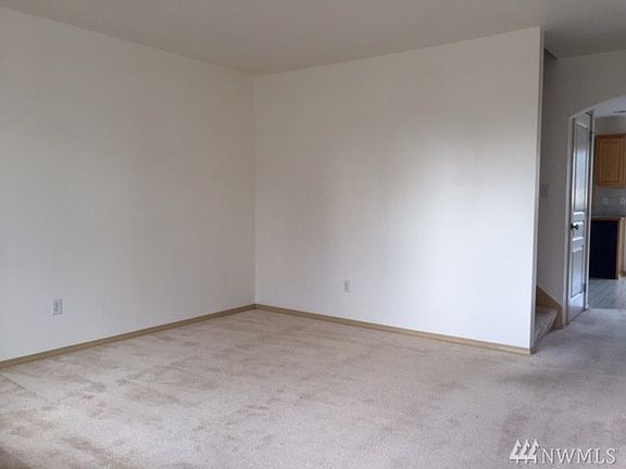 4th image of 1427 S 90th Street Ct