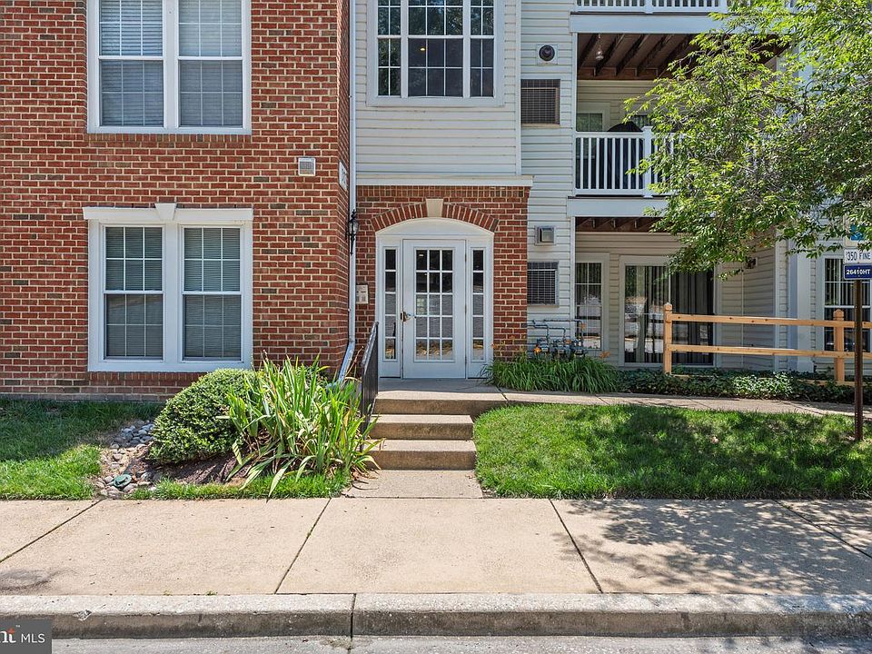 1st image of 3107 River Bend Ct APT E102