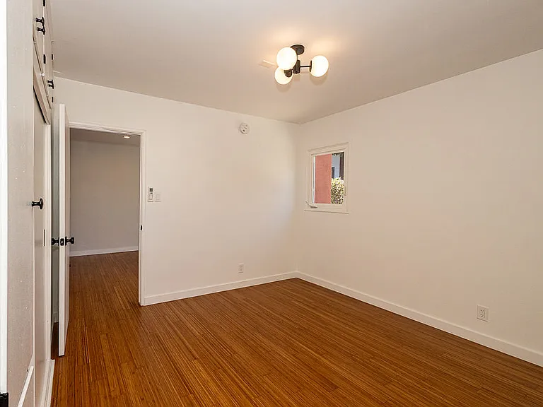 1310 Warren St #1310 — Photo 10