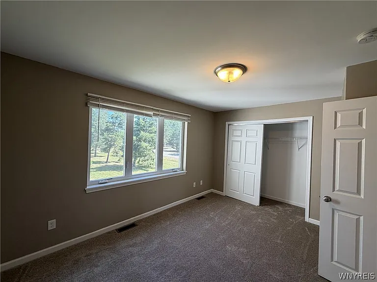 723 Robin Rd — Photo 9