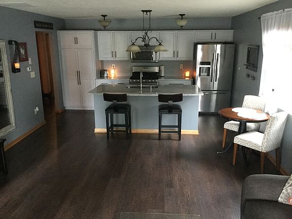 2nd image of 3709 Windslow Dr