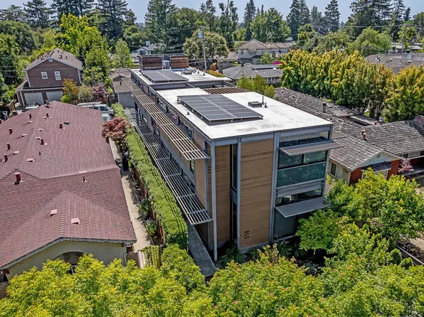 569 Lassen St, Los Altos, CA 94022