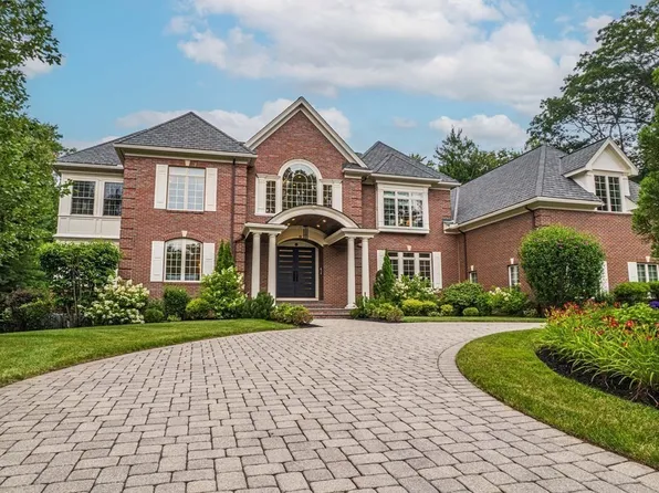 4 Willoughby Ln, Andover, MA 01810