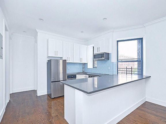 5th image of 346 E 120th St #5R