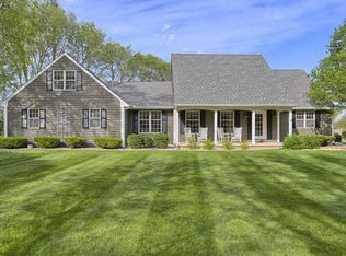 3306 Douglas Woods Dr, Urbana, IL 61802