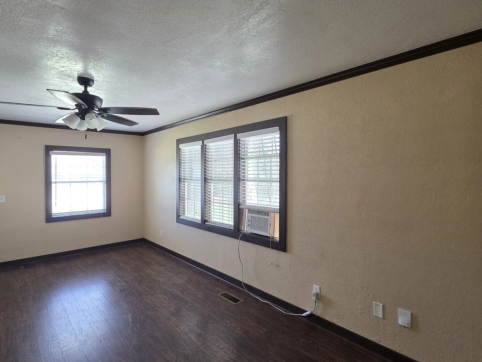 3 bed, 1225 sqft, $1,500 — Photo 4