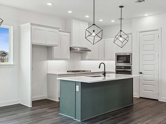 The Scottsburg - Kitchen