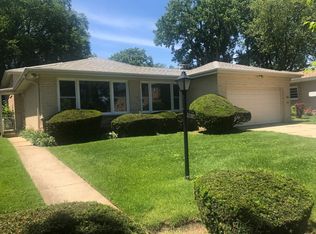 9016 Knox Ave, Skokie, IL 60076
