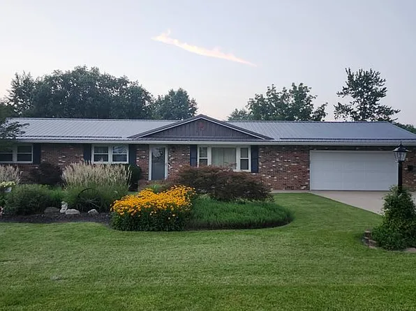 709 W Plum St, Gillespie, IL 62033
