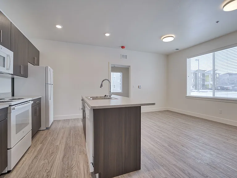 Eden Apartments — Photo 59