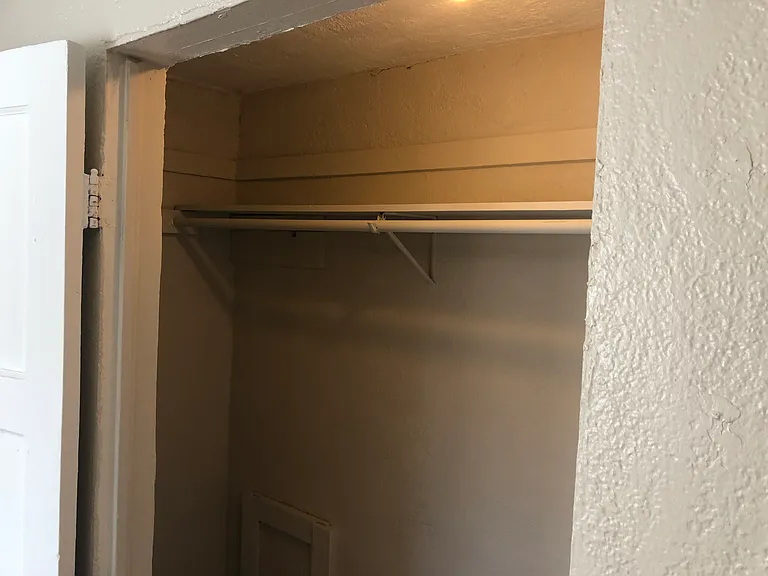Spacious and Unique, Updated UNM Studio w/ All Utilities Included — Photo 5