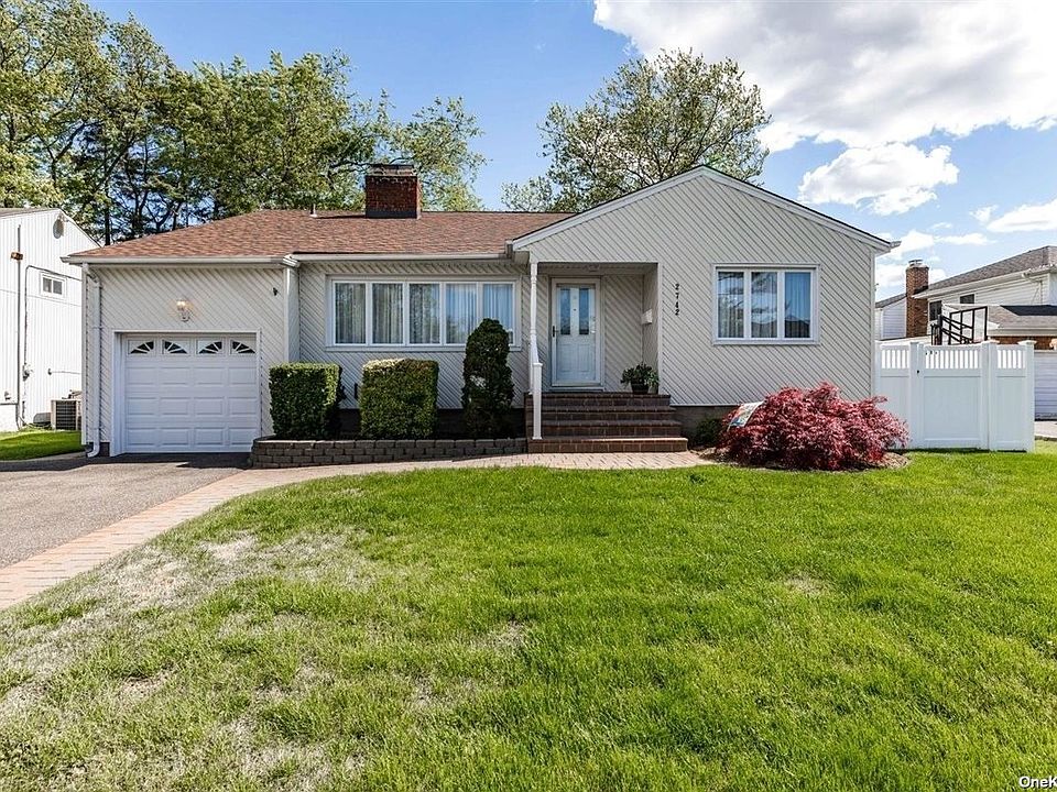 1st image of 2742 Beatrice Ln