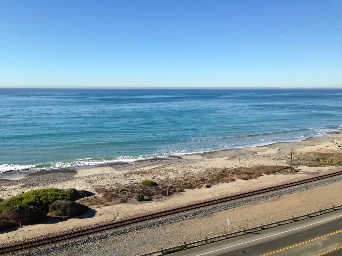 409 Arenoso Lane — Photo 3