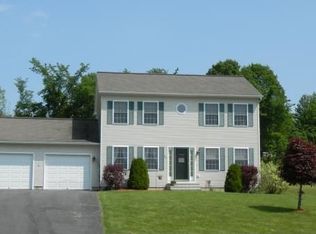 82 Hunting Ridge Ln, Milton, VT 05468