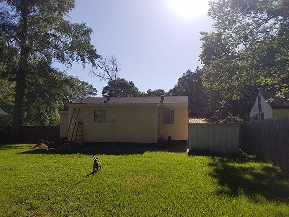 Big fenced back yard