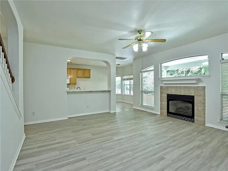 1817 Chasewood Dr — Photo 7