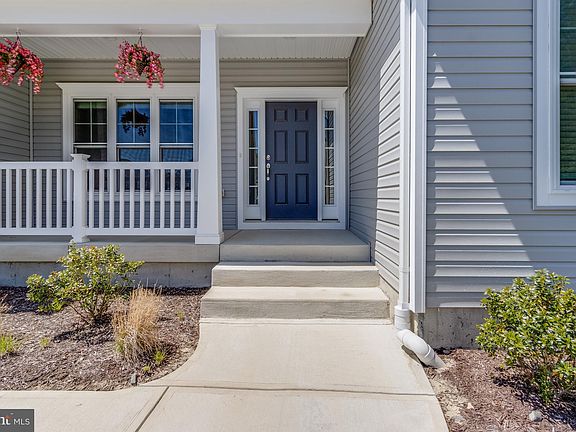 5th image of 29211 Baylis Ave