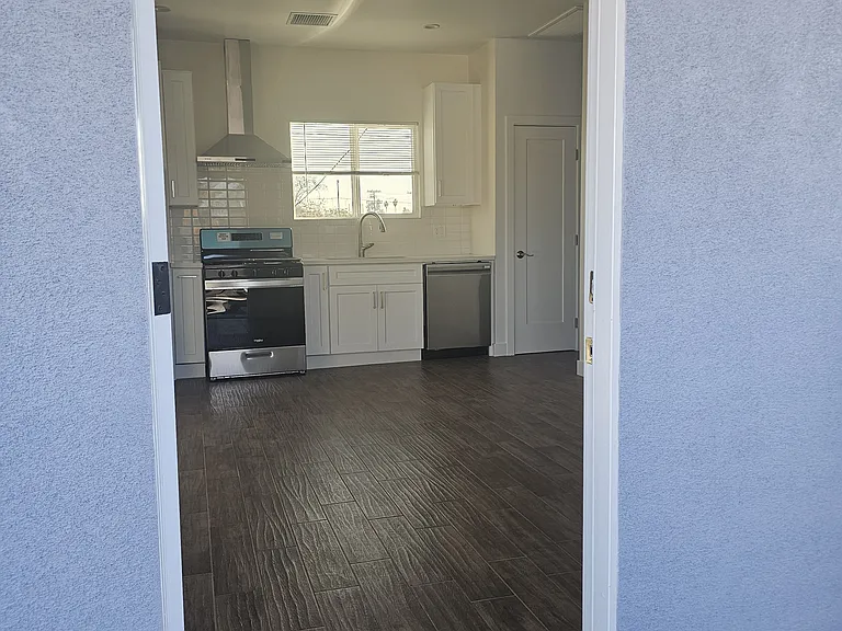 3610 Loomis St #2 — Photo 5