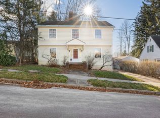 29 Gove Ct, Burlington, VT 05401