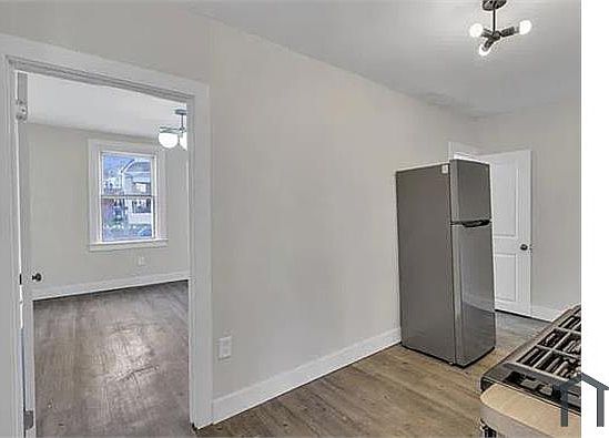 4th image of 6708 Oakley St #2