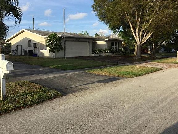 3rd image of 11661 NW 30th Pl