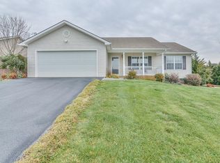 608 Willow Ct, Piney Flats, TN 37686