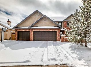 40 N Christie Cairn Sq SW, Calgary, AB T3H 2Z2