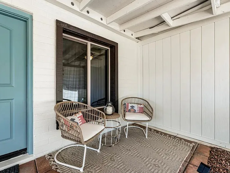 2429 E Dahlia Dr — Photo 25