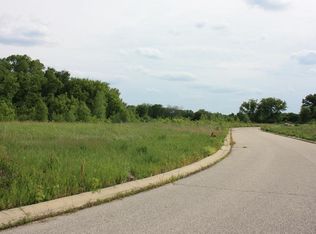 545 Prairie Gdns #57, Kewaskum, WI 53040