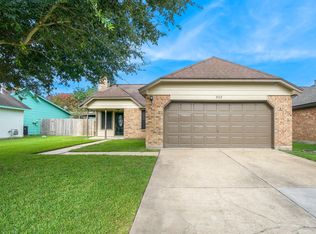 3722 Green Meadows St, Pasadena, TX 77505