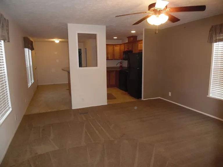 1066 Sherman Ct — Photo 3