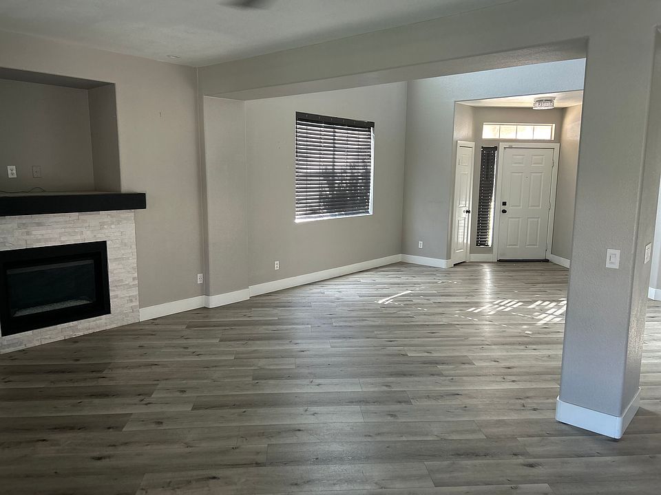 1st image of 7623 W Diablo Dr