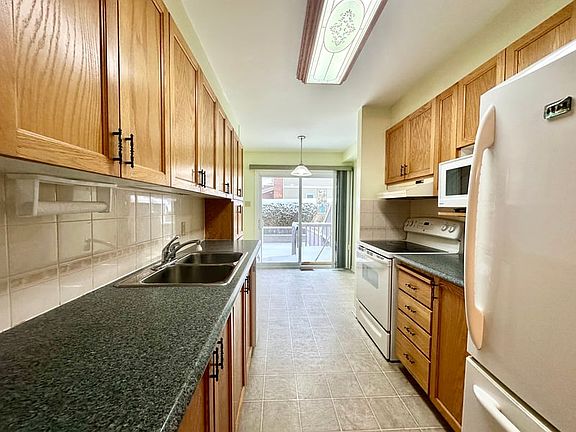 4th image of 6116 Red Willow Dr