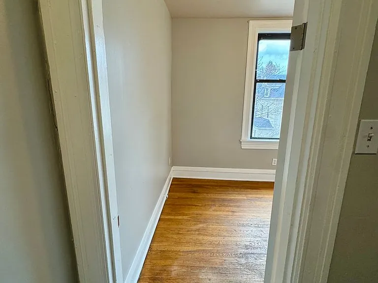 111 S Ohio Street (Full Service) — Photo 9