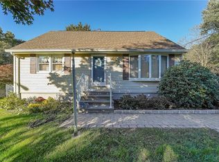 8 Parker Rd, Garnerville, NY 10923