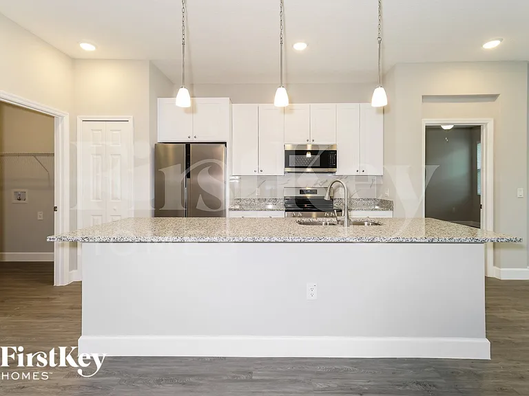 121 Dailey St SE — Photo 5