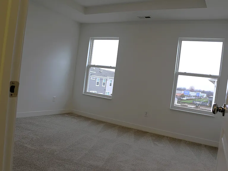 13859 Gatsby Dr — Photo 11