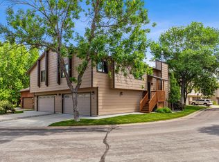 54 Fremont Dr S, Fargo, ND 58103