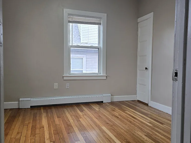 36 Spencer St #2 — Photo 4