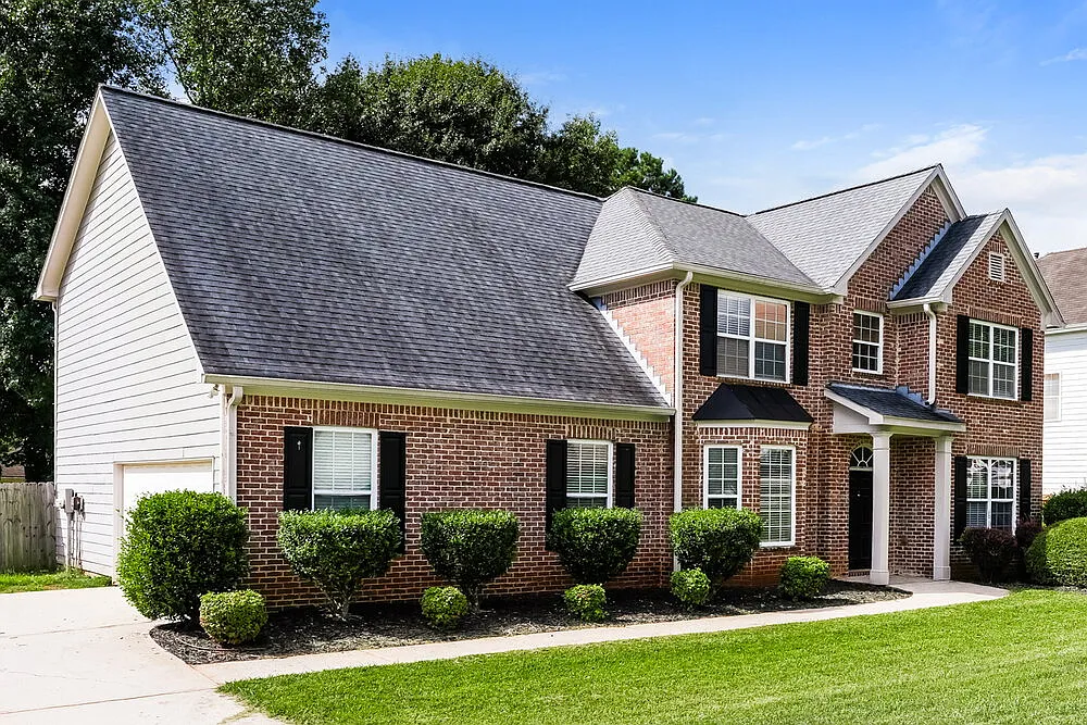 4 bed, 2.5 bath, 2620 sqft, $2,715 — Photo 4