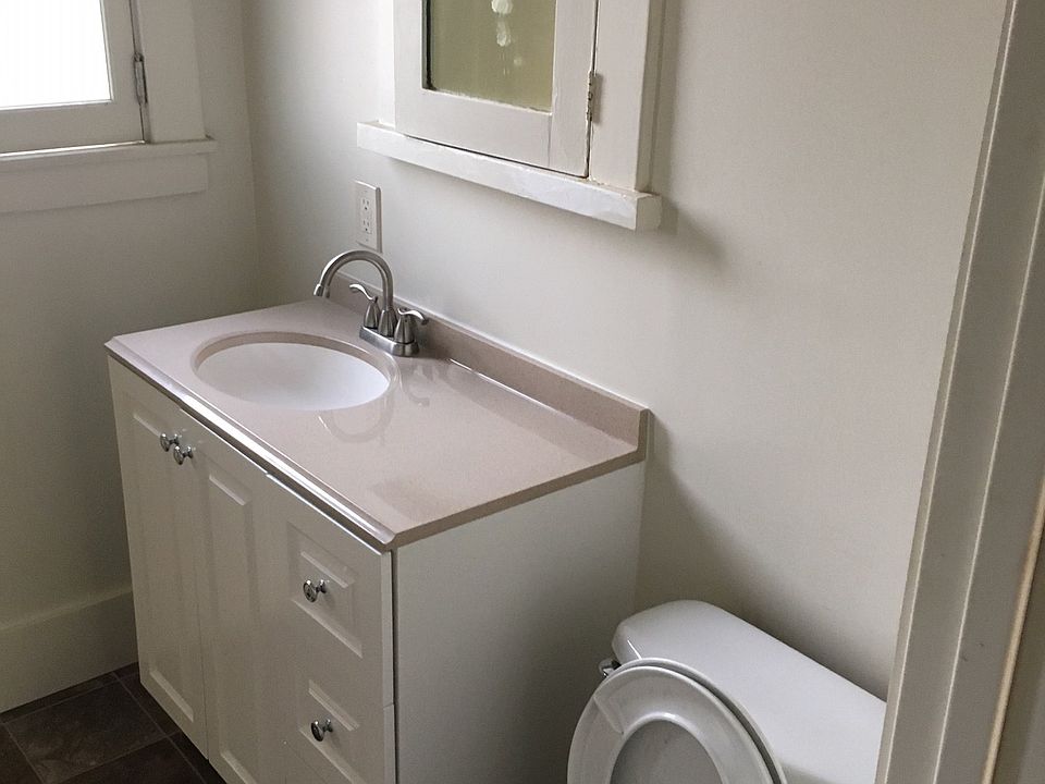 2nd image of 845 Orange Ave